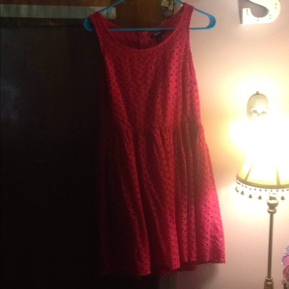 Pink dress - Picture 2 of 4